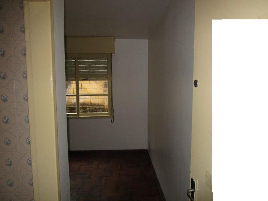 Banheiro social, Cozinha, Estac.sem vaga, Portão garagem automático, Porteiro eletrônico, Sala de es