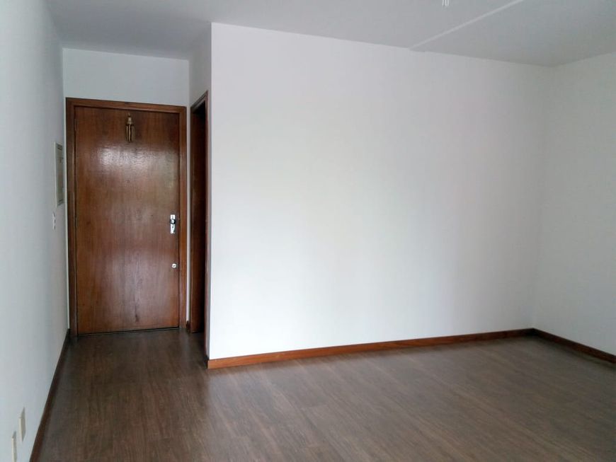 Apartamento para venda tem 84 metros quadrados com 3 quartos