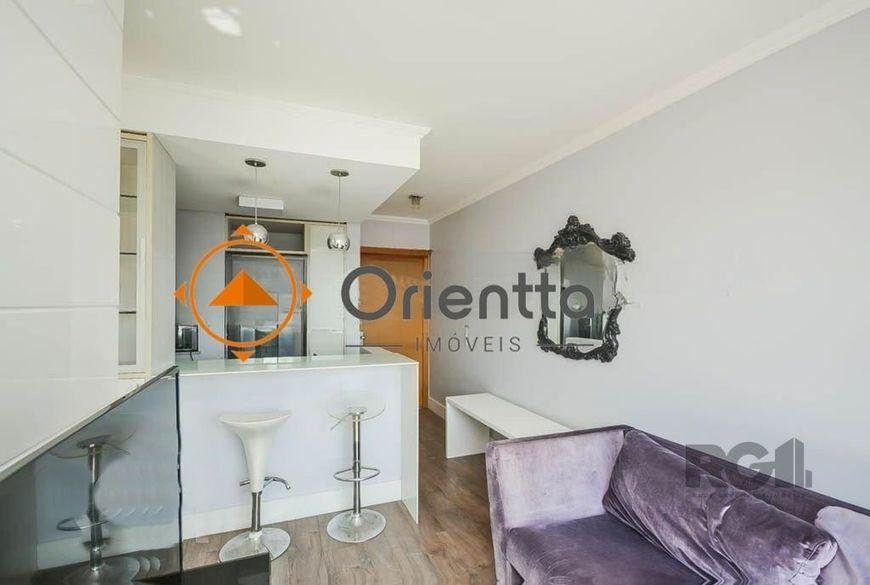 Imobiliária Orientta ALUGA excelento Apartamento com 1 dormitório, 1 banheiro e 1 vaga de garagem. A