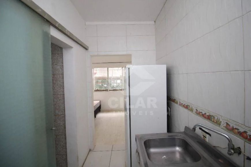 Kitnet com 1 dormitório para alugar, 25 m² por R$ 1.216,00/mês - Centro - Porto Alegre/RS