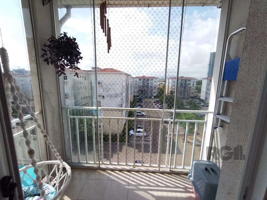Apartamento 3 dormitórios e 2 vagas no HumaitáBelo apartamento com 3 dormitórios, sendo 1 suíte, liv
