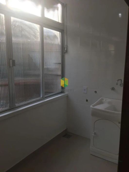 Apartamento com 3 Dormitorio(s) localizado(a) no bairro São Sebastião em Porto Alegre / Ref.:VP 370