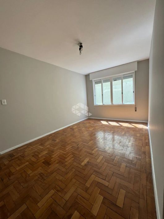 Apartamento 02 dormitórios bairro Rio Branco - Porto alegre