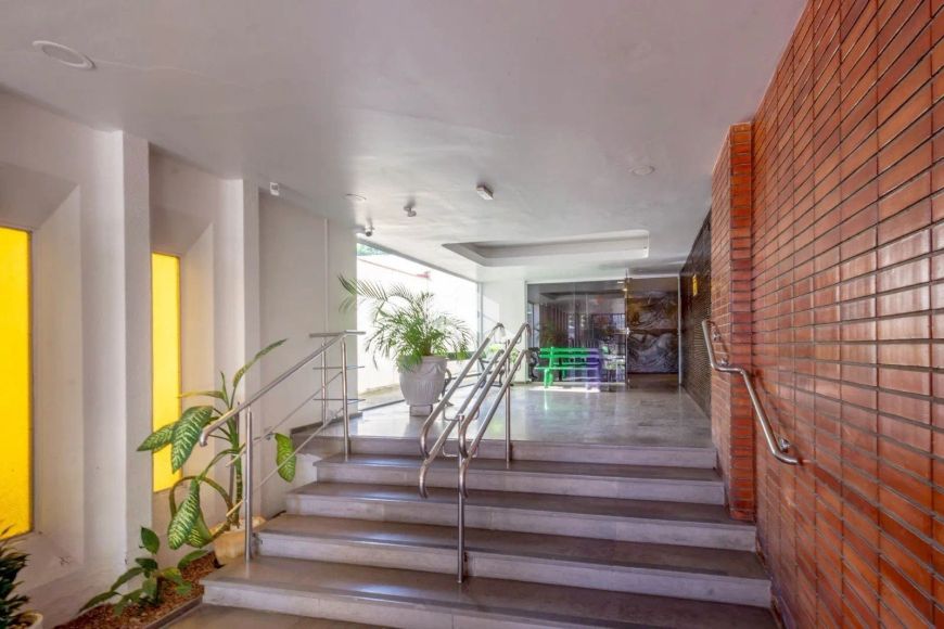 Apartamento 02 dormitórios bairro Rio Branco - Porto alegre