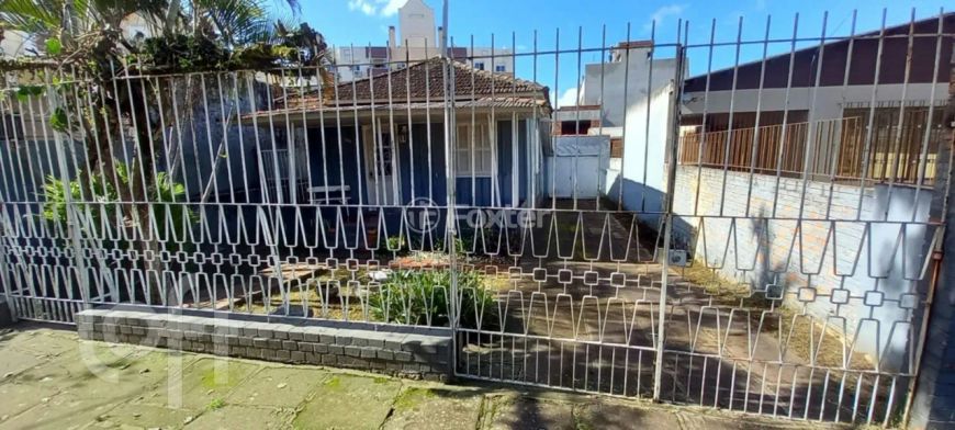 Casa à venda Rua Dezenove de Abril, Jardim Sabará - Porto Alegre