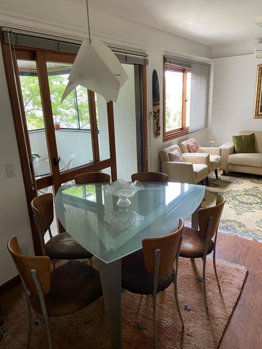 Apto 80 m priv, 2 suites, 2 vagas, semi-mobiliado, varanda gourme, na Lucas 1476, Torro R$ 649 mil
