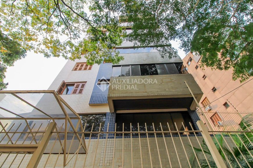 Apartamento á venda com 2 quarto sacada com churrasqueira elevador em Petrópolis - Porto Alegre - RS