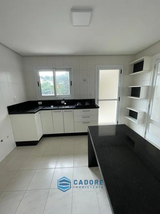 Apartamento quatro dormitórios no Colina Sorriso