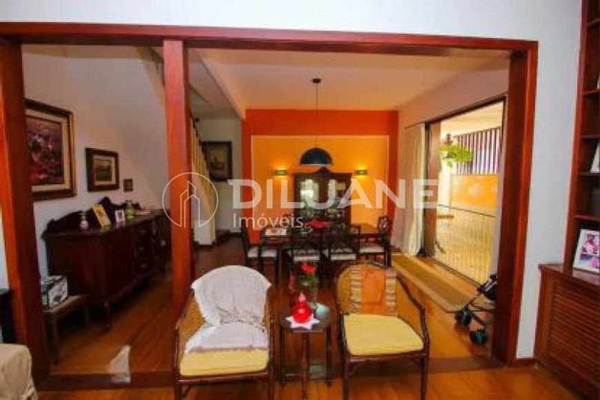 Casa de Vila - / Residencial / Botafogo