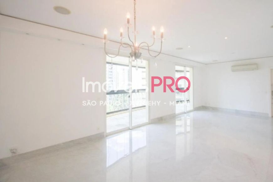 Apartamento para locação com 247m² no Campo Belo - São Paulo
