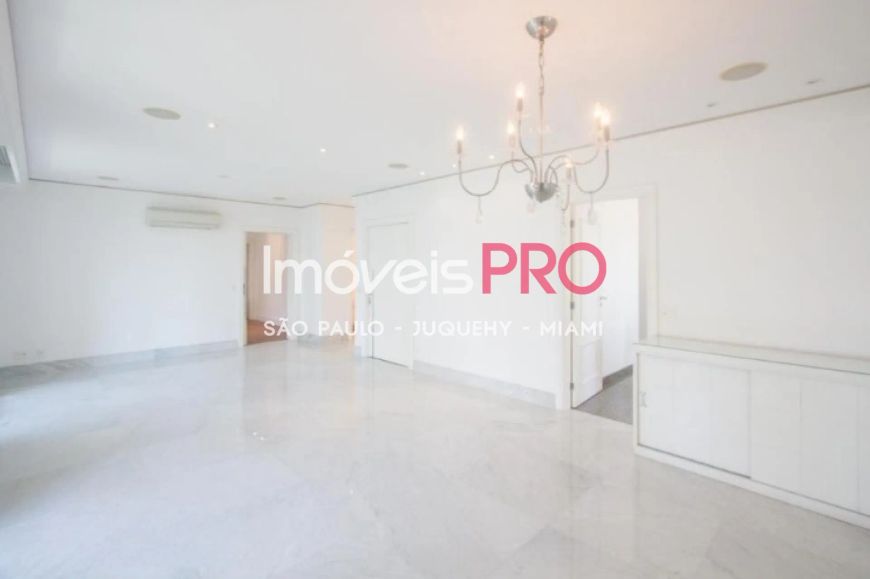 Apartamento para locação com 247m² no Campo Belo - São Paulo