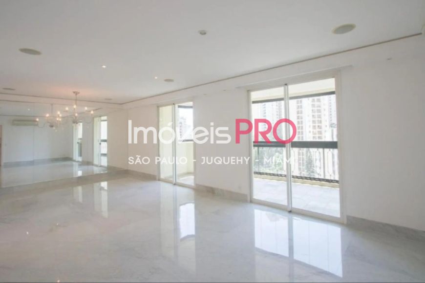 Apartamento para locação com 247m² no Campo Belo - São Paulo