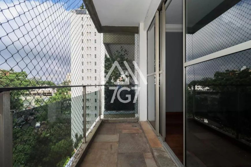 APARTAMENTO À VENDA NO MORUMBI