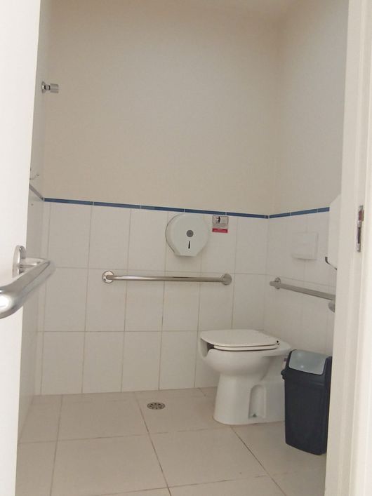 CASA COMERCIAL REFORMADA PARA LOCAÇÃO/SANTO AMARO