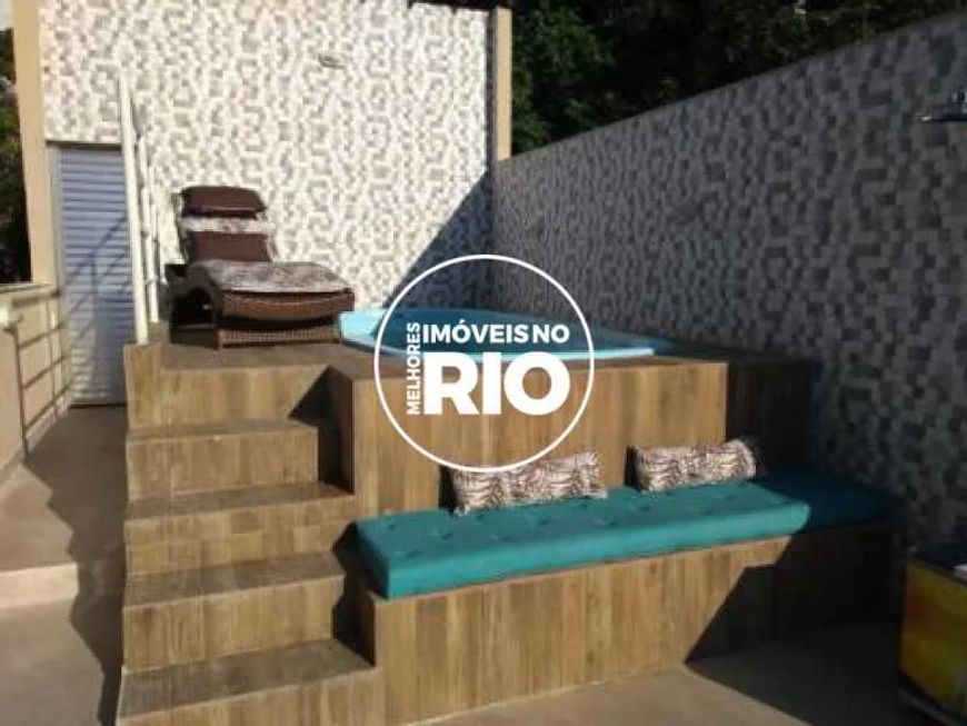 Casa de Vila Linear com Terraço à Venda