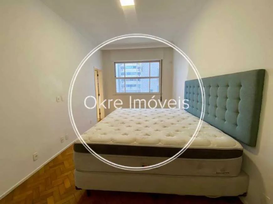 Apartamento na Rua Bulhões de Carvalho, 265 m², Com 4 dormitórios, sendo 1 suíte, 2 vagas de garagem