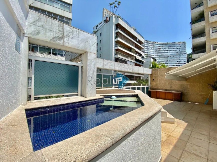 COBERTURA DUPLEX NO LEBLON DE 3 QUARTOS E 3 VAGAS!