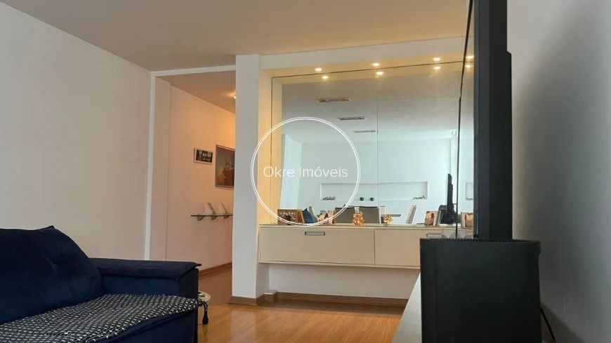 Silencioso: apartamento com 2 quartos à venda em Copacabana