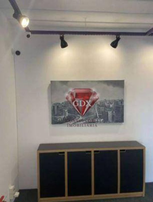 Conjunto comercial no Edifício Bandeirantes