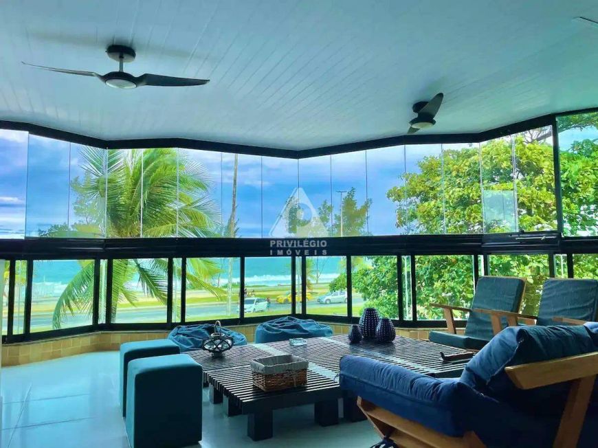 Excelente apartamento,frente para o Mar.4 suites,todo reformado,armários em todos os cômodos,ar e ve