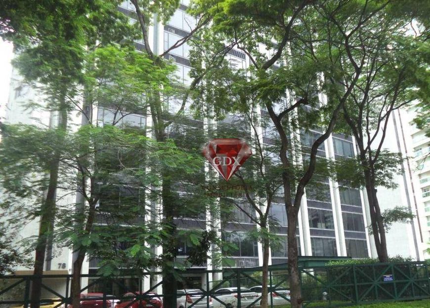Conjunto comercial no Edifício Paulista de Seguros lll