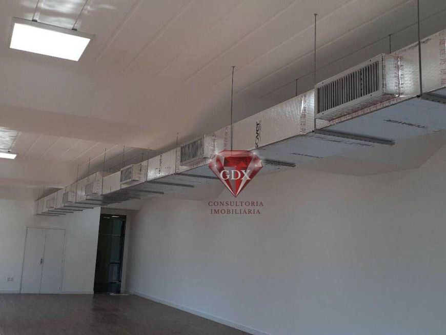 Conjunto comercial no Edifício Paulista de Seguros lll