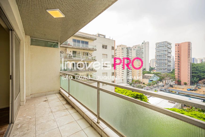 Apartamento, Moema - São Paulo
