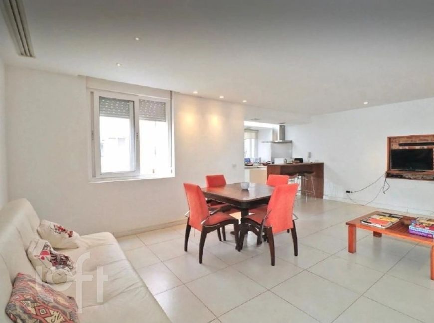 Apartamento à venda em Leblon com 77 m², 2 quartos, 2 suítes