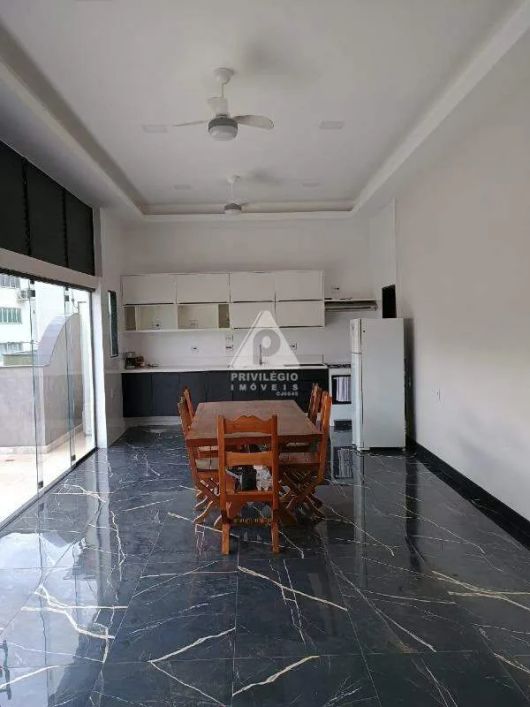 Cobertura Flat de 3 quartos