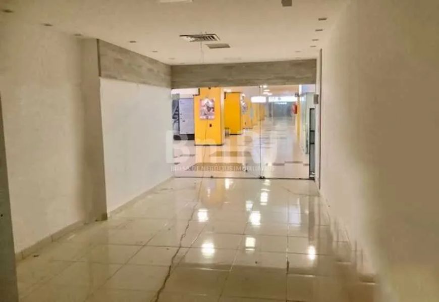 Loja no 550 da Visconde de Pirajá