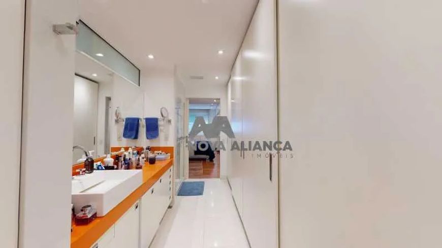 Apartamento - Padrão / Residencial / Copacabana