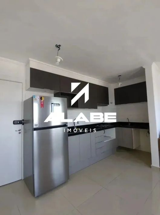 Apartamento com Dormitório, Banheiro, cozinha completa à Venda em Sto Amaro