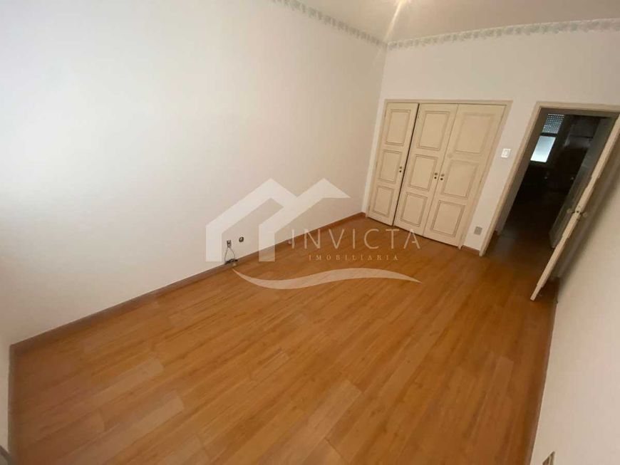 Apartamento para venda possui 280 metros quadrados com 4 quartos em Copacabana - Rio de Janeiro - RJ