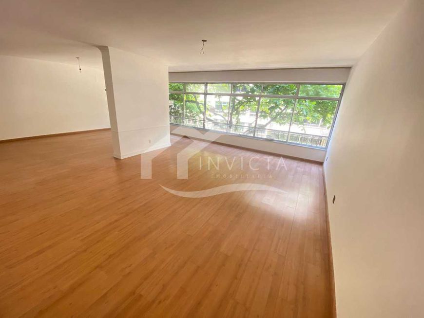 Apartamento para venda possui 280 metros quadrados com 4 quartos em Copacabana - Rio de Janeiro - RJ