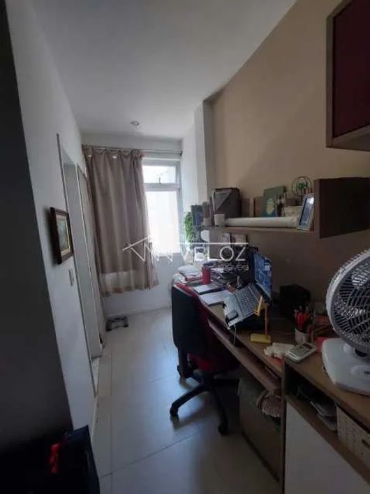 Kitnet/Conjugado - / Residencial / Flamengo