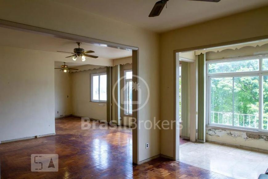 Apartamento com 4 Quartos , 2 vagas, 223m² - Lagoa