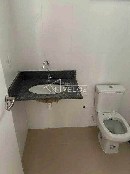 Apartamento com Área Privativa - / Residencial / Flamengo