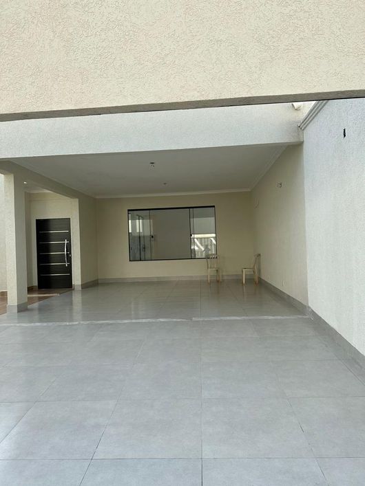 Casa com 3 Suites com 192 metros quadrados com 3 quartos em Residencial Flamingo