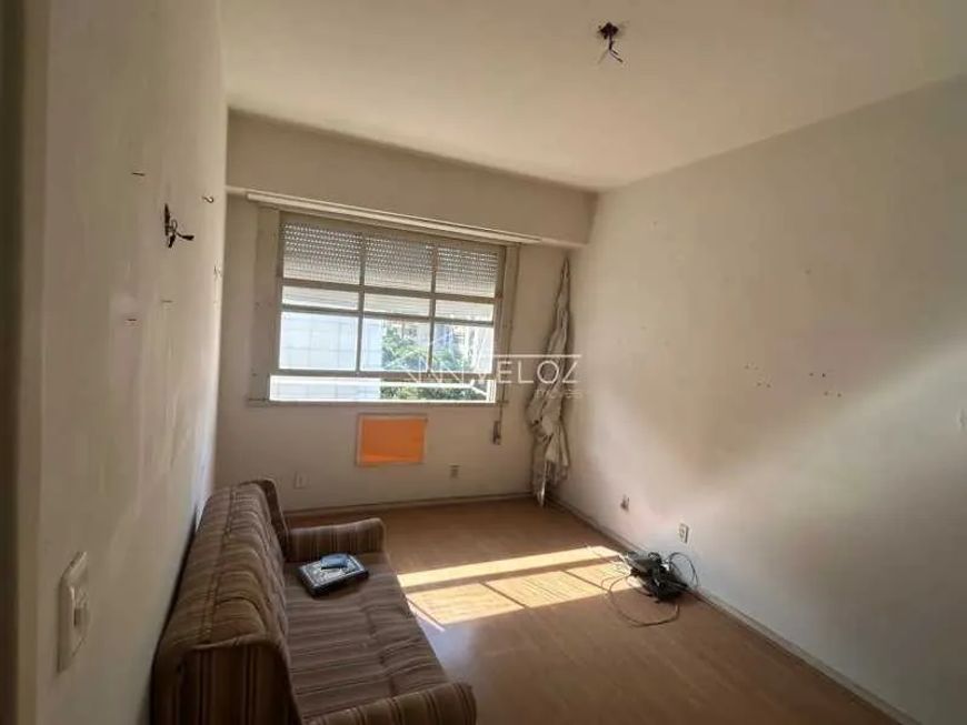 Apartamento : / Residencial / Glória