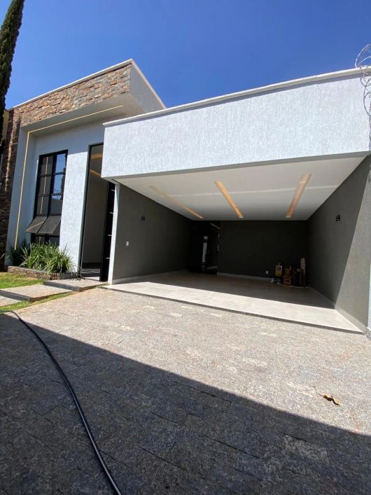 Imóvel para venda com 202 metros quadrados com 3 quartos