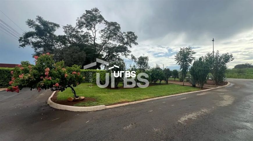 Lote à Venda no Jardins Versalhes