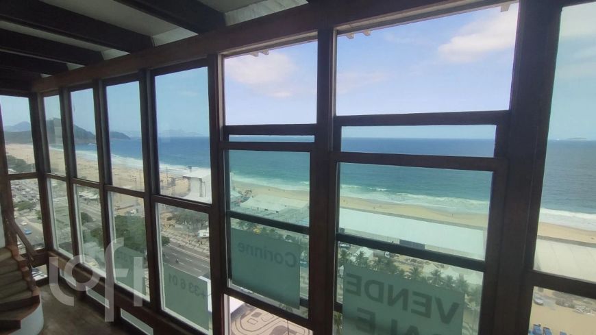 Apartamento à venda em Copacabana com 240 m², 3 quartos, 1 suíte