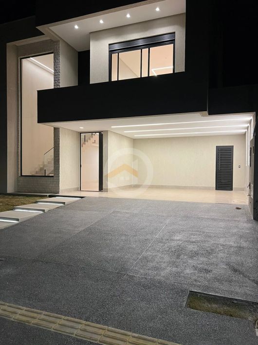 Sobrado Perfeito 249 m² com 3 suítes Jardins Sevilha