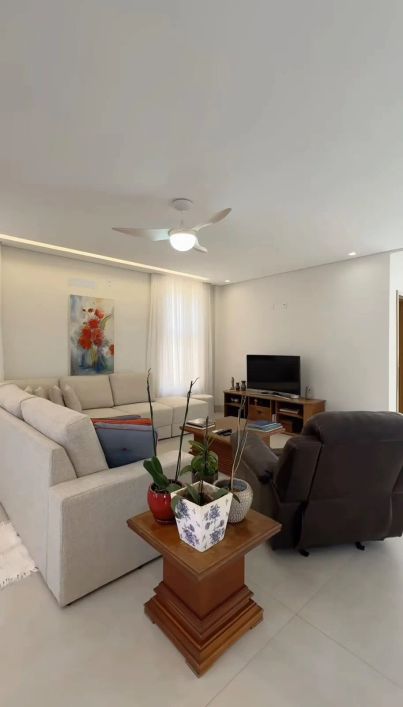 Sobrado Portal Green Casa em Condomínio com 4 Quarto(s) e 5 banheiro(s) à Venda, 337 por R$ 2.750.00