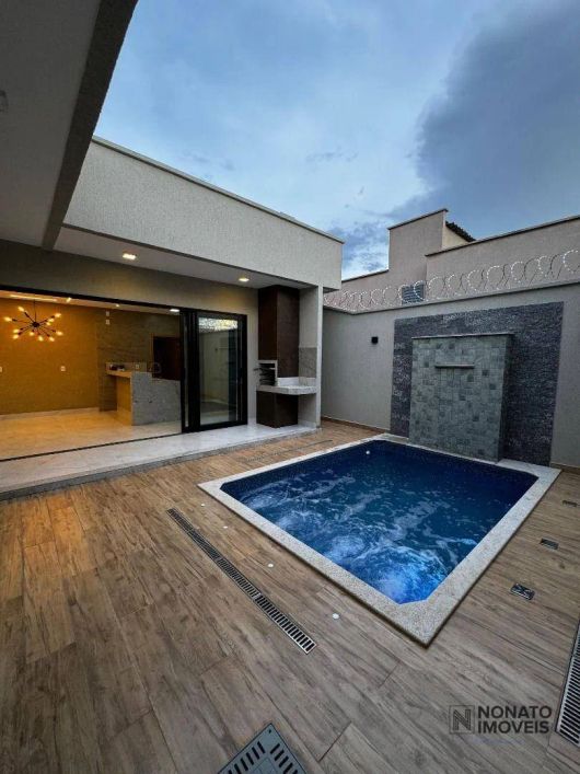 Casa com 3 dormitórios à venda, 154 m² por R$ 1.300.000,00 - Residencial Alice Barbosa - Goiânia/GO