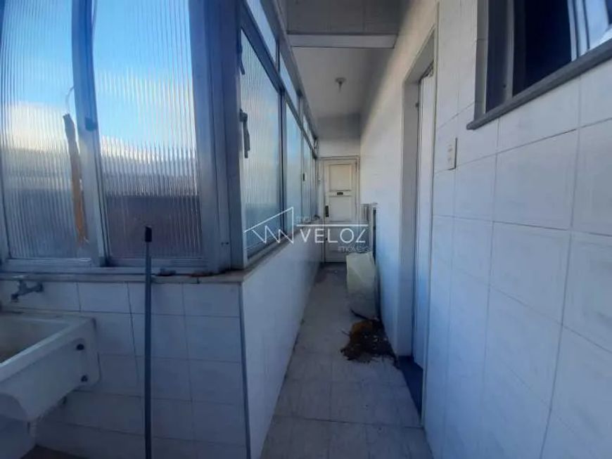 Apartamento - / Residencial / Glória