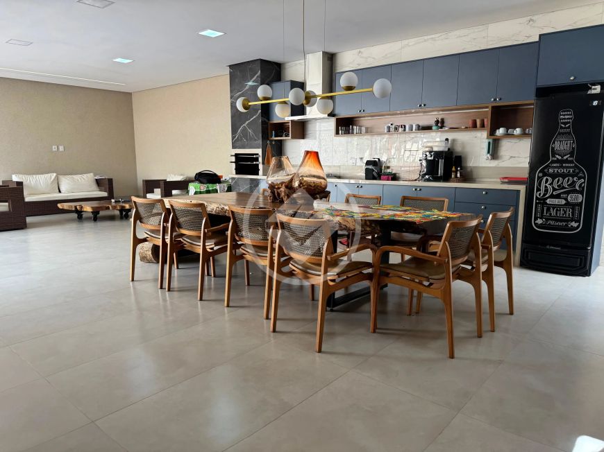 🌟 Casa de Alto Padrão em Goiânia - O Lar dos Seus Sonhos! 🌟 codigo: 109526