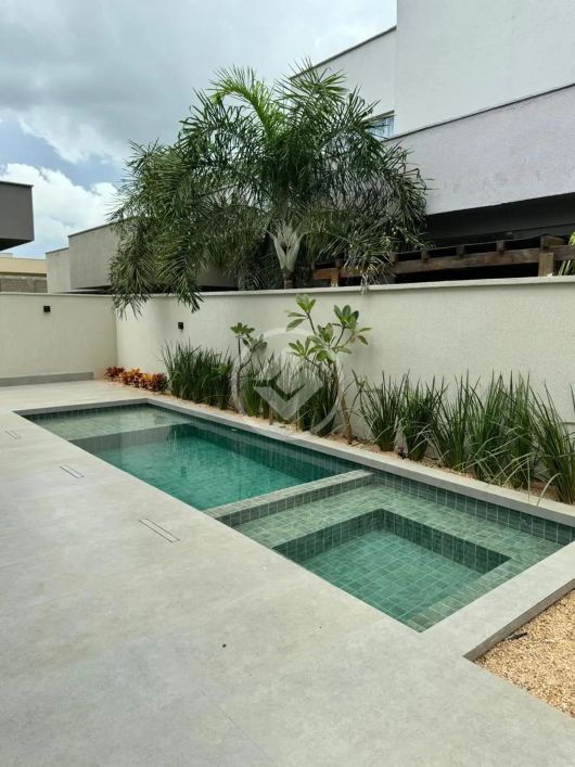 REF: OFFICE2665 Sobrado no Portal do Sol Green, sendo 4 suítes com 299,77 m² Goiânia-GO codigo: 9130