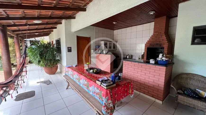 Casa com Galpão Comercial no Setor Porto Seguro codigo: 78047