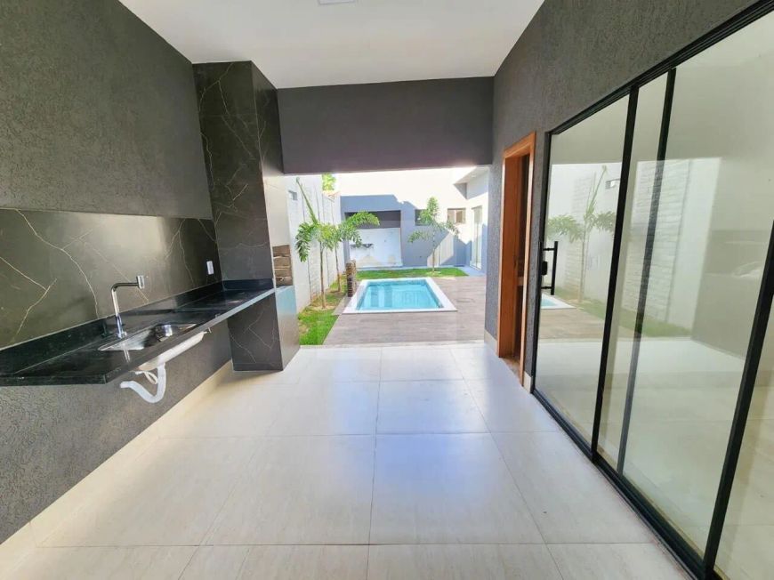 Casa Alto Padrão SOZINHA NO LOTE região do Moinho dos Ventos em Goiânia